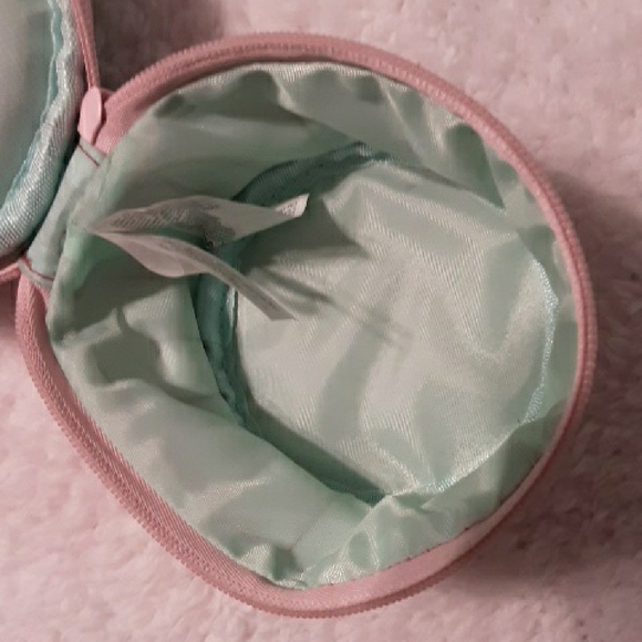 Small Bag looks like donut NWOT cute - Picture 8 of 10